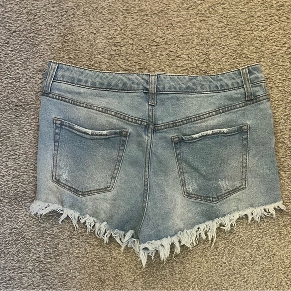 wild fable - 🩵 Light Denim Shorts - Picture 3 of 3